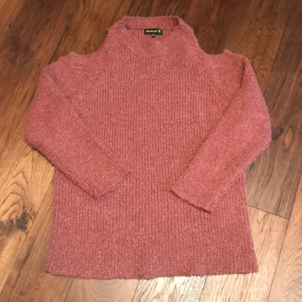 Haebaragi Cold Shoulder Sweater M/L